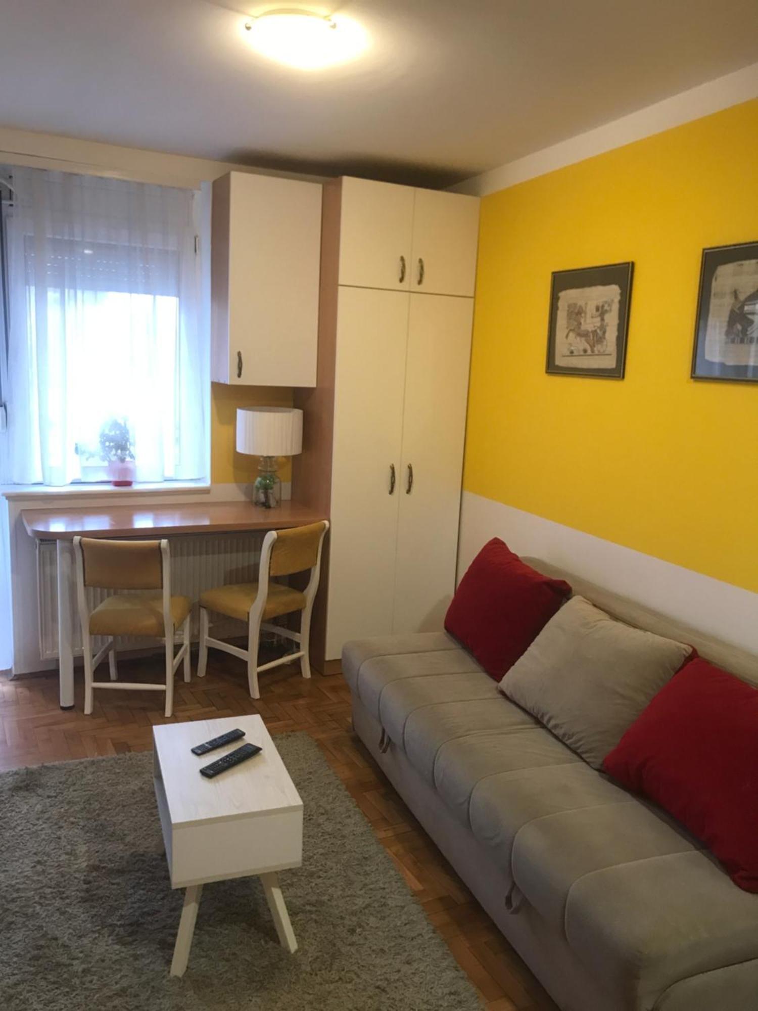Tina Sajam Studio Novi Sad Exteriér fotografie